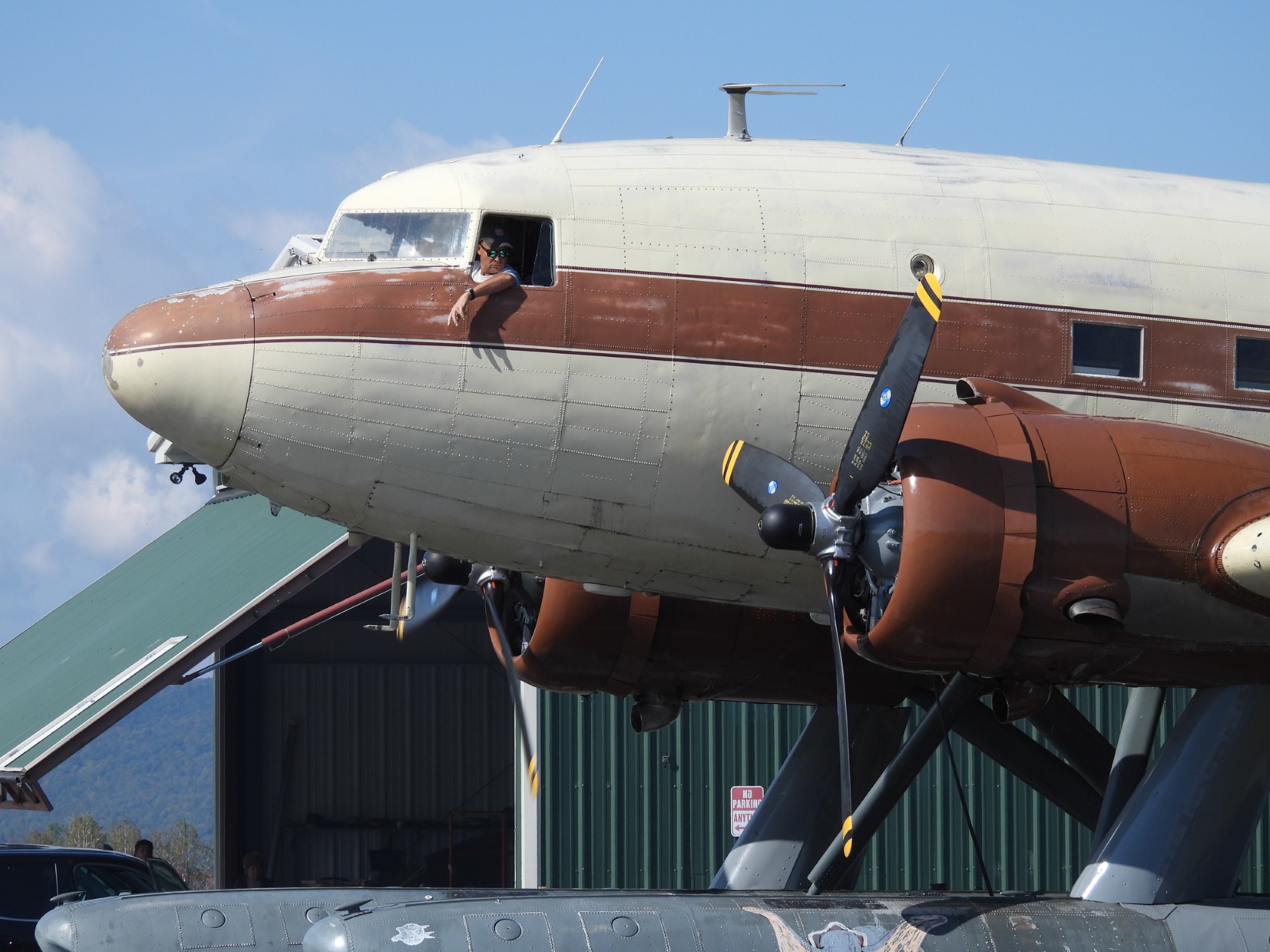 Exclusive Interview with DC-3 Pilot Eric Zipkin