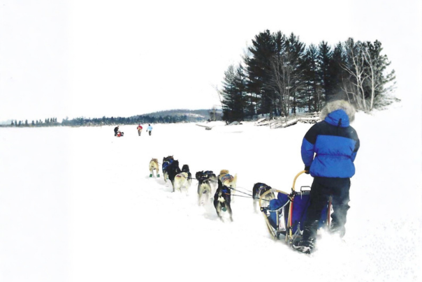 Sled dog race lake 13 feb 05